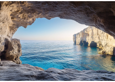 Фототапет Морски хоризонт през пещера